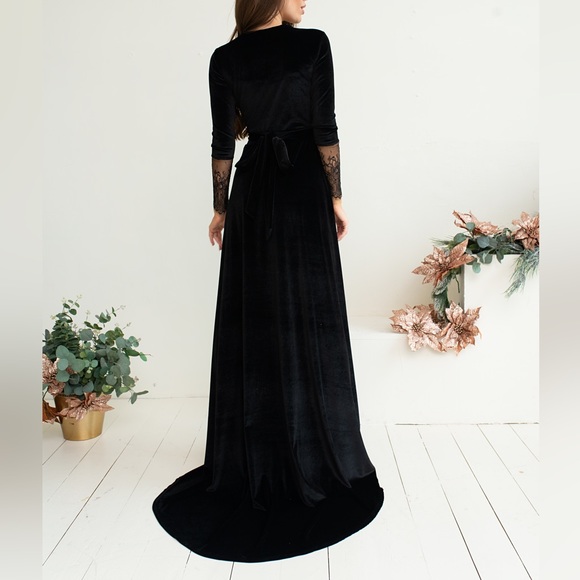 ❗️NEW❗️Black Velvet V Neck Lace Wrap Dress - Picture 2 of 11